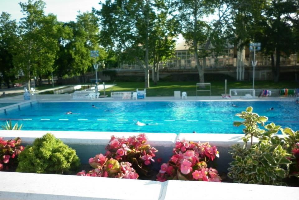 세글레드 Cvse Clubhaz Es Panzio B&B 외부 사진