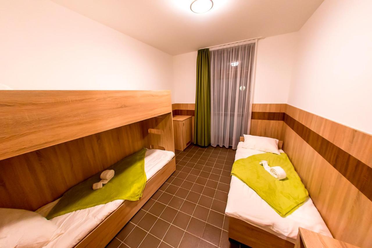 세글레드 Cvse Clubhaz Es Panzio B&B 외부 사진