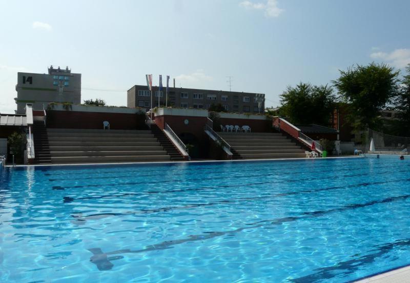 세글레드 Cvse Clubhaz Es Panzio B&B 외부 사진